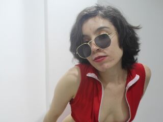 naked cam chatroom YurikoMia