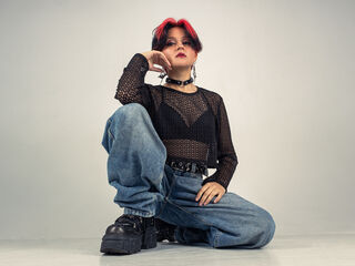 topless camgirl YuuMiko