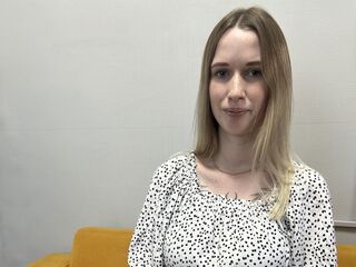 cam girl masturbating with vibrator ZlataSmith